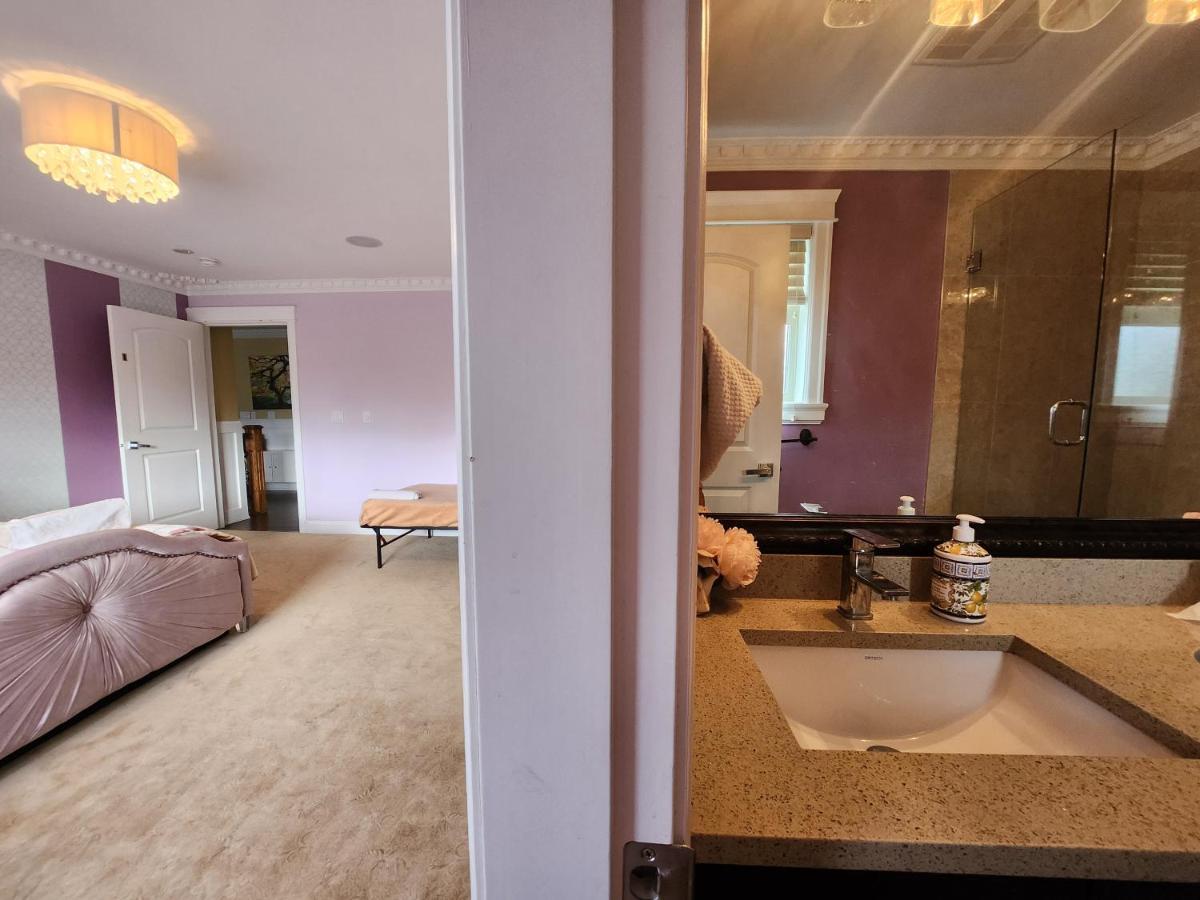 Empire Palace Hotel Surrey Ngoại thất bức ảnh