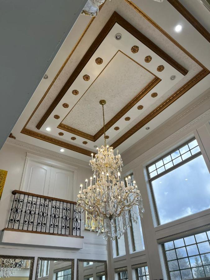 Empire Palace Hotel Surrey Ngoại thất bức ảnh